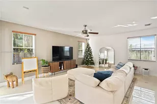 11558 NW 84th St, Doral, FL 33178 - Photo 5