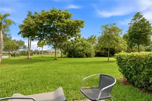 324 NE 194th Ln, Miami, FL 33179 - Photo 29