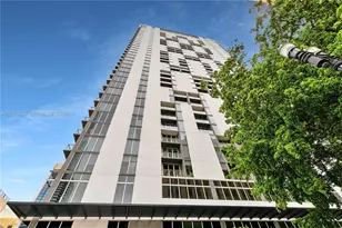 151 SE 1st St, Miami, FL 33131 - Photo 37
