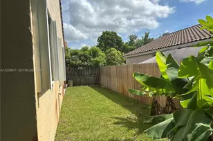 1579 SW 105th Ave, Pembroke Pines, FL 33025 - Photo 5