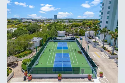 2641 N Flamingo Rd #304N, Sunrise, FL 33323 - Photo 19