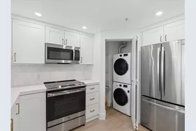 701 Brickell Key Blvd #1201, Miami, FL 33131 - Photo 11