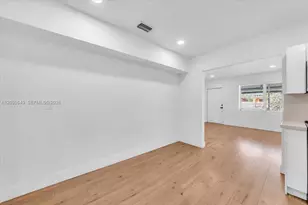 4719 E 8th Ct, Hialeah, FL 33013 - Photo 9