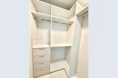 300 Biscayne Blvd Way #4008, Miami, FL 33131 - Photo 11