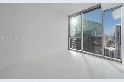300 Biscayne Blvd Way #4008, Miami, FL 33131 - Photo 9