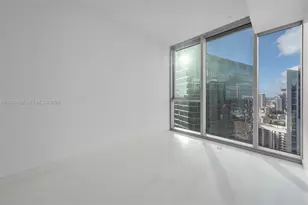 300 Biscayne Blvd Way, Miami, FL 33131 - Photo 9