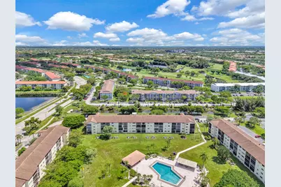 12750 SW 15th St #204D, Pembroke Pines, FL 33027 - Photo 9