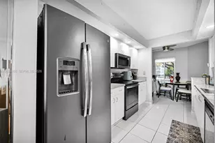 12750 SW 15th St, Pembroke Pines, FL 33027 - Photo 43