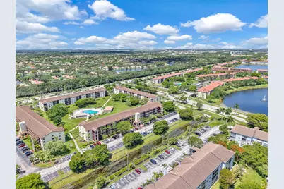 12750 SW 15th St #204D, Pembroke Pines, FL 33027 - Photo 11
