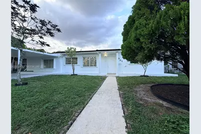 561 W 39th St #n/a, Hialeah, FL 33012 - Photo 3