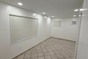 561 W 39th St, Hialeah, FL 33012 - Photo 51