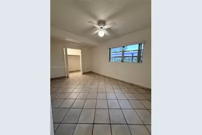 561 W 39th St #n/a, Hialeah, FL 33012 - Photo 21