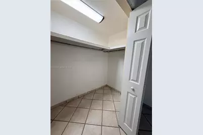561 W 39th St #n/a, Hialeah, FL 33012 - Photo 25