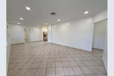 561 W 39th St #n/a, Hialeah, FL 33012 - Photo 13