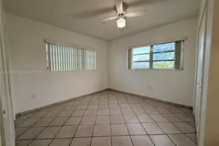 561 W 39th St, Hialeah, FL 33012 - Photo 27
