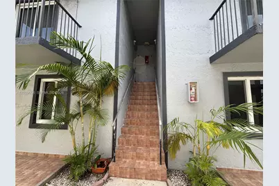 458 E 31st St #4, Hialeah, FL 33013 - Photo 15