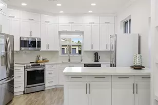 19185 NW 22nd St, Pembroke Pines, FL 33029 - Photo 3