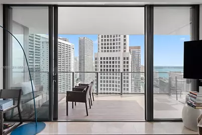 68 SE 6th St #2601, Miami, FL 33131 - Photo 21