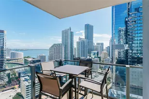 68 SE 6th St, Miami, FL 33131 - Photo 17
