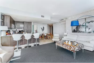 68 SE 6th St #2601, Miami, FL 33131 - Photo 3
