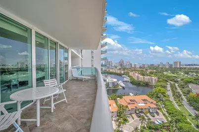 19955 NE 38th Ct #2204, Aventura, FL 33180 - Photo 31