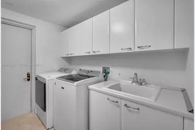 19955 NE 38th Ct #2204, Aventura, FL 33180 - Photo 9