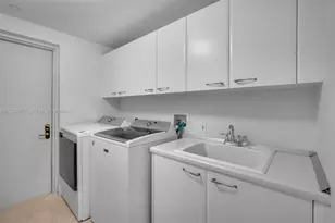 19955 NE 38th Ct, Aventura, FL 33180 - Photo 9