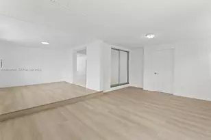 110 NE 152nd St, Miami, FL 33162 - Photo 23