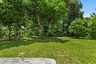 110 NE 152nd St, Miami, FL 33162 - Photo 45