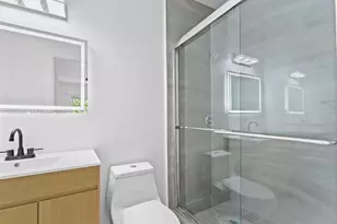 110 NE 152nd St, Miami, FL 33162 - Photo 35