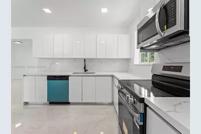 110 NE 152nd St, Miami, FL 33162 - Photo 17
