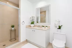 100 S Pointe Dr, Miami Beach, FL 33139 - Photo 11