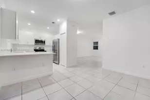 2615 SE 11th St, Homestead, FL 33035 - Photo 7