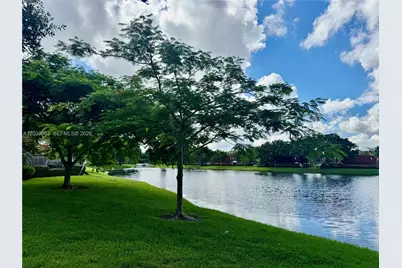 721 NW Nw 99th Cir #721, Plantation, FL 33324 - Photo 17