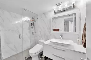 3180 S Ocean Dr, Hallandale Beach, FL 33009 - Photo 25