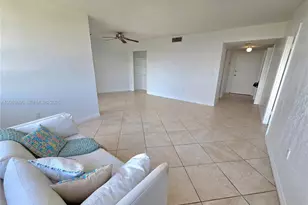 11930 N Bayshore Dr, North Miami, FL 33181 - Photo 15