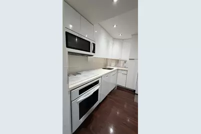 3701 N Country Club Dr #304, Aventura, FL 33180 - Photo 13