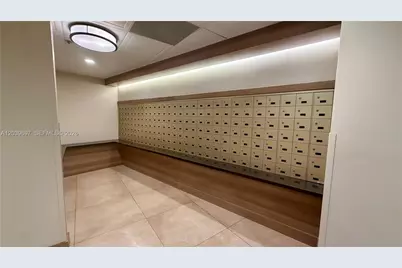 3701 N Country Club Dr #304, Aventura, FL 33180 - Photo 37