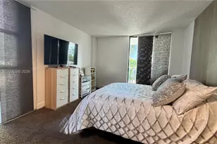 3701 N Country Club Dr, Aventura, FL 33180 - Photo 15