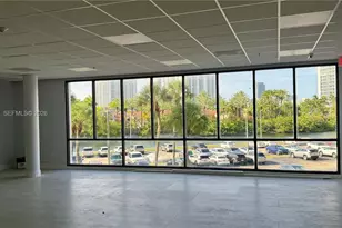 3701 N Country Club Dr, Aventura, FL 33180 - Photo 43