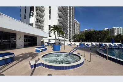 3701 N Country Club Dr #304, Aventura, FL 33180 - Photo 41