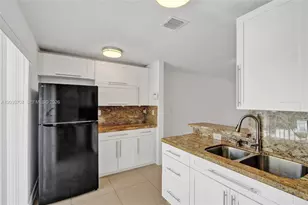 990 NW 78th Ave, Miami, FL 33126 - Photo 9