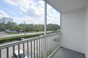 16851 NE 23rd Ave, North Miami Beach, FL 33160 - Photo 9