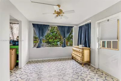 551 NW 99th Way, Pembroke Pines, FL 33024 - Photo 29