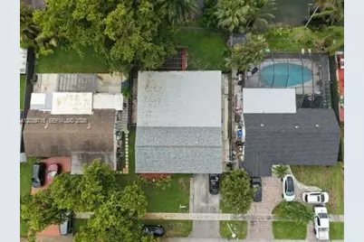 551 NW 99th Way, Pembroke Pines, FL 33024 - Photo 43