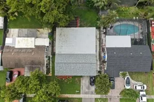 551 NW 99th Way, Pembroke Pines, FL 33024 - Photo 43