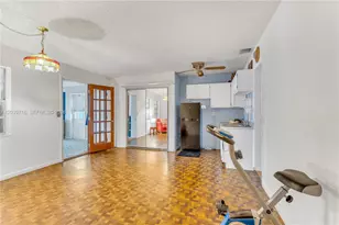 551 NW 99th Way, Pembroke Pines, FL 33024 - Photo 25