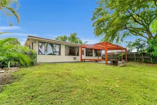 551 NW 99th Way, Pembroke Pines, FL 33024 - Photo 5