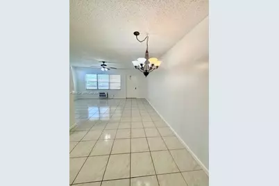 202 Mansfield #E, Boca Raton, FL 33434 - Photo 3