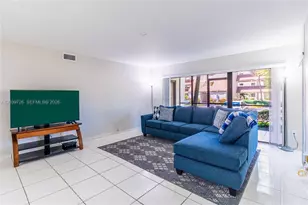 601 Ives Dairy Rd, Miami, FL 33179 - Photo 11